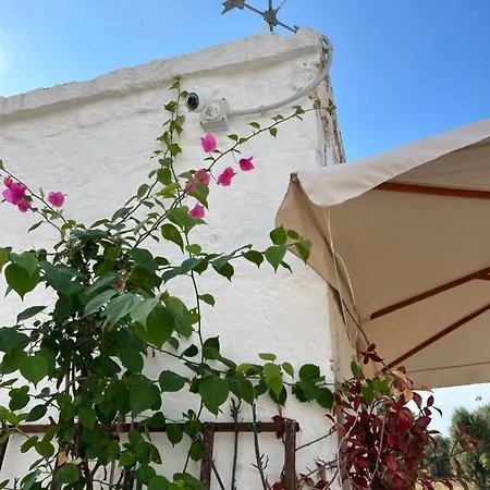 La Guendalina Masseria E Casa Particular Oda ve Kahvaltı Monopoli